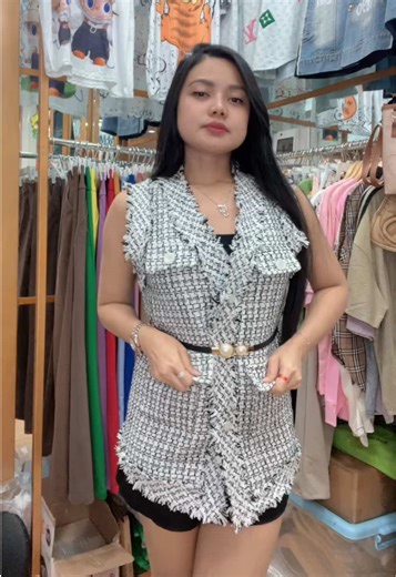 Stylish Knit Vests for Women: OOTD Ideas