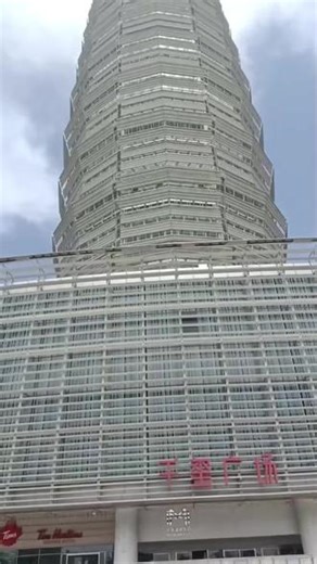 河南郑州#地标建筑大玉米