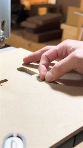 2.6K views · 11 reactions | Easily cut out circles using a band saw #woodworks #woodworkingtips #woodworking | TrendyTribe | Facebook