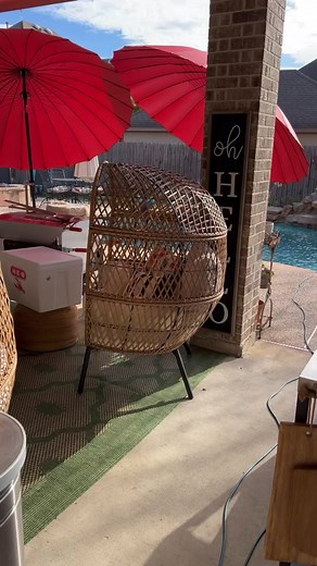 @heb for the CRAWFISH WIN!🦞🦞🦞 #crawfish #crawfishboil #heb #lococoolers #thepinkpaisley #cajuncooking #fyp #hebhasitall