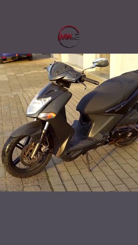 From scooter to futuristic three-wheeler: DIY transformation