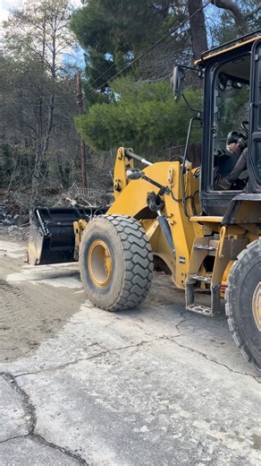 Crews are actively working in Lytle Creek at Happy Jack’s Bridge to restore access to the community and local resorts. Work includes placing fill dirt and stabilizing the bridge area. Structural engineers are scheduled to be on site Monday to conduct a full evaluation. We appreciate the public’s patience as crews continue working to safely restore access here and throughout affected communities. | San Bernardino County Public Works