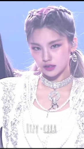 Itzy wannabe 💕 #yeji #lia #chaeryeong #ryujin #itzy #itzymidzy #shinyuna #midzy #yejiedit #fyp #itzywannabe