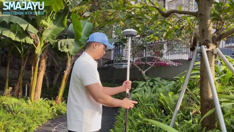 PPK, NOAA RTK GNSS Survey Equipment GPS Receiver with IMU Rover & Base Handheld Collector Land Surveying Equipment, Survey Software(Include Pole,Tripod)