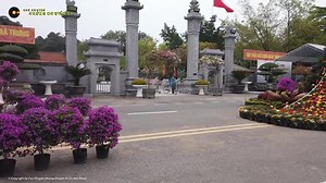 Cùng nhau thăm quan qua lễ hội hoa Mê Linh 2022 nào mọi người. Nguồn Kênh Youtube: Câu chuyện những chuyến đi Link youtube: https://youtu.be/UvM1g3GH96A | Mê Linh Online