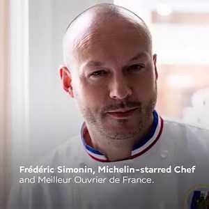 Um chef com estrela Michelin cria pratos para o menu da cabine Premium Economy. Desfrute de duas receitas criadas pelo chef Frédéric Simonin em nossos voos de longa distância partindo de Paris | Air France