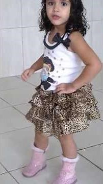 Daniela dançando show das poderosas