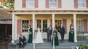 The Barn at Old Bethpage Village Restoration offers the unique combination of a rustic yet elegant barn setting. With over 8,000 square feet of indoor & outdoor event space, this venue is perfect for whatever occasion you're celebrating. Join us for our wedding showcase on Sunday, March 8 from 2 to 5 p.m. Click the link to register now! ❤️ https://bit.ly/3c6J45d 📸: EXO Photography | Lessing's Weddings
