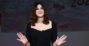 Diaporama : Monica Bellucci s'offre un tango sensuel dans "Danse avec les stars" et crée la polémique