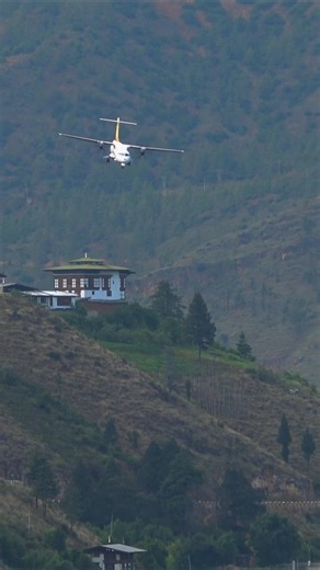 One of the World’s Most Unique Landings 🇧🇹✈️ - Paro Airport Approach!!!!!