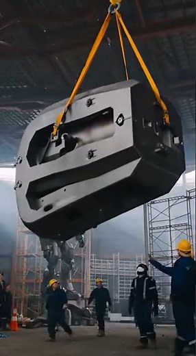 Titan Robot: The Future of Planetary Evacuation!