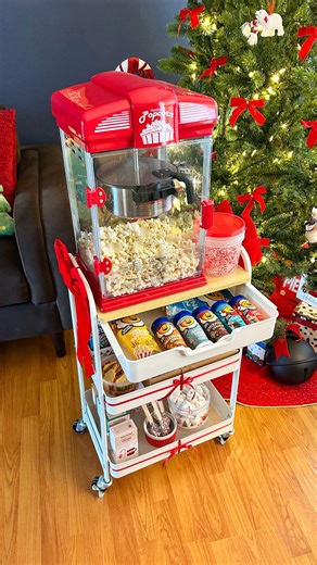 Day 12 of 12 DAYS OF SEASONINGS GIVEAWAYS 🎄🍿✨ We’ve popped our way to the final day—and we’re going out BIG. This is your last chance to enter, so if you’ve been following along all season… this one’s for you. 💛🍿 DAY 12 🎁 On the twelfth (and final!) day of giveaways, we’re bringing movie-theater magic straight to your home with the ultimate popcorn setup. A popcorn machine Kernel Season’s essentials to keep your bowls full and your movie nights extra flavorful. Consider this the grand final