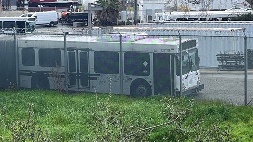 VTA resumes auction process for old, idle buses after pandemic delays