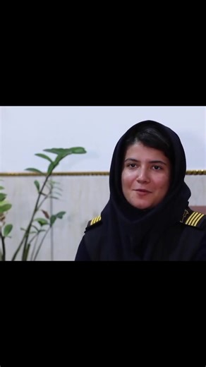 این مادر و دختر عاشق جاده بوشهر- تهران اند ترانه سرفراز و گوگوش: https://parand.se/?p=23537 گزارش این مادر و دختر را نه تنها از زبان خودشان بلکه به همراه ترانه فراموش نشدنی اردلان سرفراز که آن را گوگوش خواند باید شنید. سرفراز که اهل بوشهر است، درباره سرگذشت این ترانه در یک مصاحبه گفت که در تهران بودم که خبرم کردند حال پدرت خوب نیست، خودت را برسان. حرکت کردم و در تمام طول راه به جاده فکر می کردم و سرانجام، پس از آخرین دیدار با پدرم، نیز در بازگشت به تهران ترانه جاده را ساختم. به افتخار این مادر و