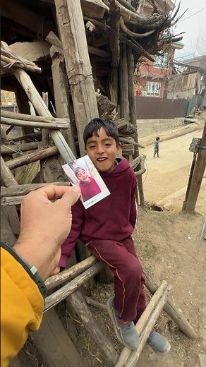 A tiny camera that prints happiness Shot on @insta360 AcePro2 Flash print kit