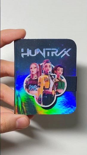 DIY KPop Demon Hunters Huntrix Mini Book! #papercraft #huntrix #kpopdemonhunters