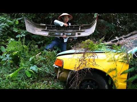 The beautiful girl's work must be praised because she repaired the car from the forest