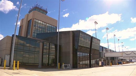 How the government shutdown is affecting NE Ohio airports and what it means for your next flight