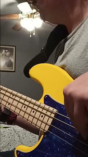Squier Sonic Precision Bass