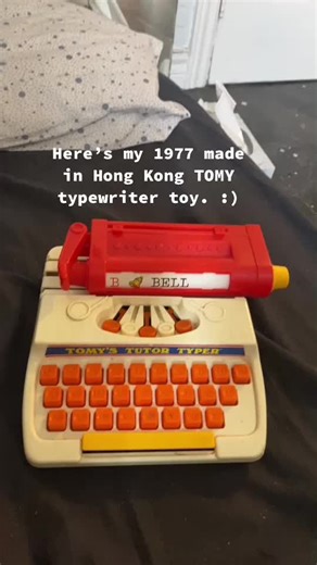 Vintage 1977 Tomy's Typewriter Toy Showcase