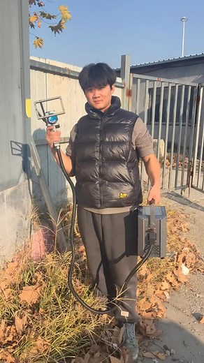 Handheld laser marking machine, compact and lightweight, easy to carry. #lasermarking #lasermarkingmachine #handheldlasermarkingmachine #fiberlasermarkingmachine #fyp | coding machine