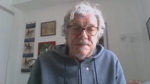 Toronto counter-protesters, health-care workers stand in solidarity