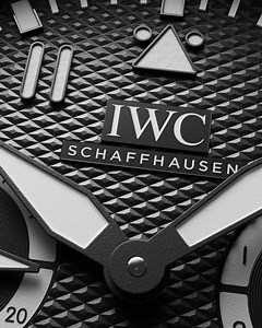 An unrivalled combination of lightness and strength: An engineering journey that lasted almost a decade. The #IWCBig Pilot’s Watch AMG G 63 (Ref. IW506201) is the first IWC timepiece to feature a ceramic matrix composite (CMC) case, engineered in close collaboration with the German Aerospace Center (DLR). Unlike conventional carbon fibre-reinforced polymers, the fibres of this composite material are embedded in a matrix of ceramic rather than polymer. Crafting a watch case from ceramic matrix co