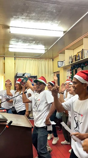 We’re not singers or dancers, but we’re here with purpose—pure caroling for our beneficiary, Brgy. Sigo. We are The Samar Vloggers, and this is our mission! #SangguniangPanglungsod #CalbayogCitySamar #Carolingforacause #charity #Padayon #boytonok | Boy Tonok