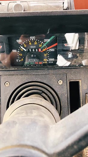 Exploring a Classic Ford Tractor's Dashboard Features