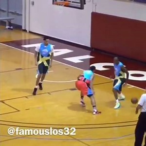 889K views · 8.9K shares | Jamal Crawford moves explicative  I made up a word !! | Famouslos32 | Facebook