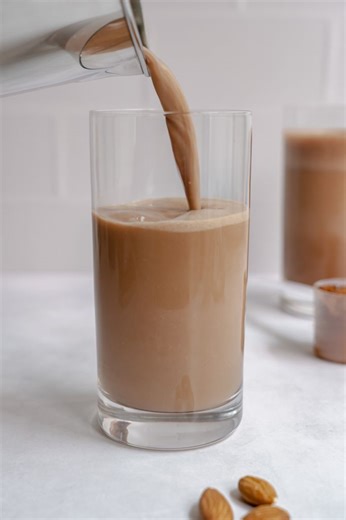 Hit your protein goals with muscle milk, made in your Almond Cow  Give this mega tasty and ultra simple recipe a try, and get ready to take on the day's workout #musclemilk #plantbased #proteinhack #veganrecipe #almondcow | Almond Cow | Facebook