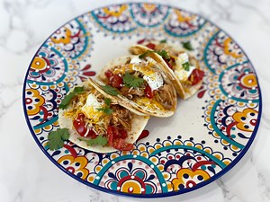 Slow Cooker Shredded Chicken Tacos