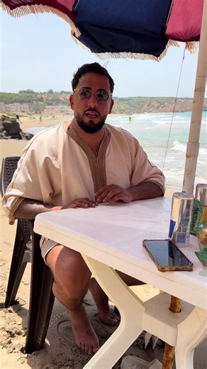 Ein bisschen Gesang am Meer – Al Hoceima Strandstimmung
