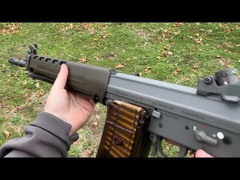SIG SG 550 (semi-auto) POV firing