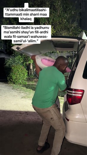 Ilikua ramadhani ya 10 siku ya ijumaa nilikaa na mama zabgu familua 5 tu na kufany nilichoweza katika ardhi ya aloon yangu inayoninyeshea baraka 🙏🏻🙏🏻Asante kwa kupokea