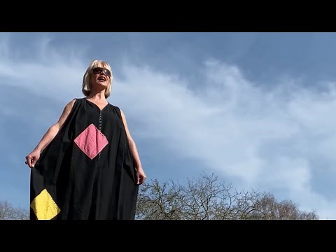 Toyah - Zoom Zoom (from the 2021 studio album "Posh Pop" out 27 Aug)