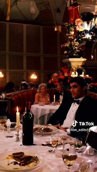 Scarface: Iconic Moments from the Film