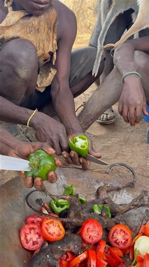 Respecting indigenous knowledge🧑‍🎄🎄😜🌿 #africa #villagelife #food #nature