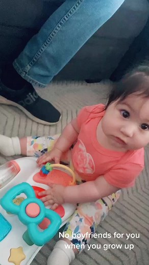 Adorable Baby Girl Saying 'Yeah' - Cute Baby Talk Moments