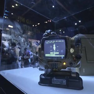 208K views · 1.7K shares | This Fallout Pip-Boy actually works—it receives calls and texts! | Verge Reviews | Facebook