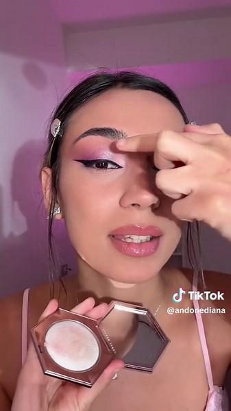 Ca răspuns pentru @Roxana Ati vrut tutorial 💞 predau cursuri de automachiaj si preiau programari de makeup in Bucuresti