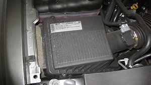 Chevrolet Silverado 1500 GMT900 1999-2006 How to Replace Engine Air Filter