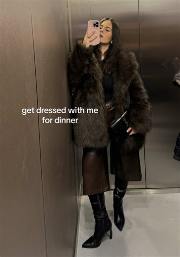 εμμμ μήπως αυτό έγινε το αγαπημένο μου outfit; #elenapaliou #getreadywithme #grwm #ντυσιμο