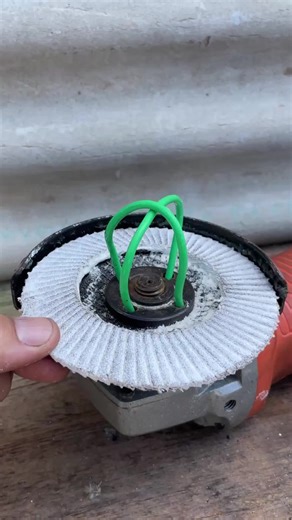 He Found the Hidden Function of the Sander and It’s Not in the Instruction Manual #ToolTips #AmazingTricks #RevolutionarySander #DIYProjects #InnovationsDIY