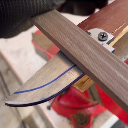 Making a Foldable Knife | DIY & Crafts USA