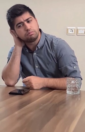 ‎Mostafa Azad مصطفی آزاد‎ on Instagram‎: "این ویدیو رو چندین ماه پیش (زمانی که زاکانی شهردار تهران دامادشو مشاور گذاشته بود، ساختیم) برای بازپخشش هم دوباره اتفاق مشابه افتاده 🙂"‎