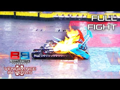 Gruff's Flamethrower Roasts Slammo! | Vengeance in Vegas 2 | BattleBots