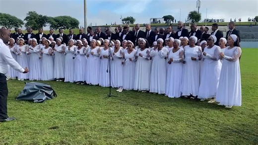 East London Choir Performance of Ndothandaza Ku Thixo Wami
