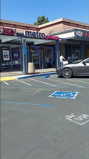 Metro by T-Mobile store in Palo Alto