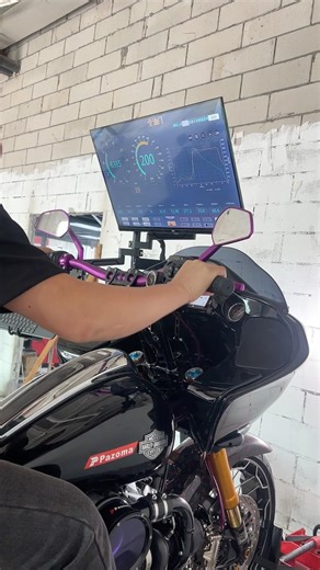 HD FL114 4th gear full throttle 200km/h #baggerlife #harleydavidson #harley